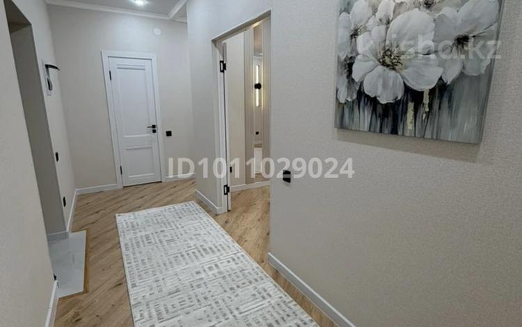 3-бөлмелі пәтер · 68 м² · 4/6 қабат, 38-й мкр 11, бағасы: 20.9 млн 〒 в Актау — фото 2