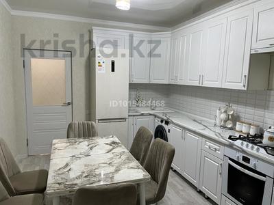 3-бөлмелі пәтер · 84 м² · 4/6 қабат, Алтын орда ш/а. 8Г, бағасы: 37 млн ₸ в Актобе, мкр. Алтын орда