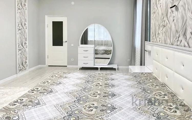 2-бөлмелі пәтер · 60 м² · 1/10 қабат, Центральный ш/а., Махамбета Утемисова 125Б, бағасы: 17 000 ₸ в Атырау, мкр Центральный — фото 2