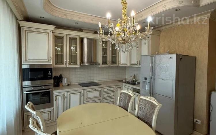 4-бөлмелі пәтер · 140 м² · 9/15 қабат, Ходжанова 76, бағасы: 750 000 ₸ в Алматы, Бостандыкский р-н — фото 14