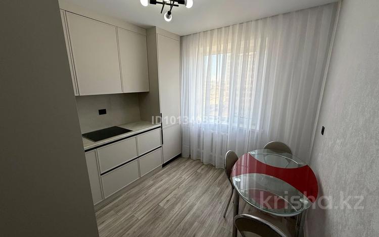 2-комнатная квартира · 54 м² · 8/10 этаж, мкр Юго-Восток, Мкр Юго-Восток, мкр Степной 4 4 за 250 000 ₸ в Караганде, Казыбек би р-н — фото 2