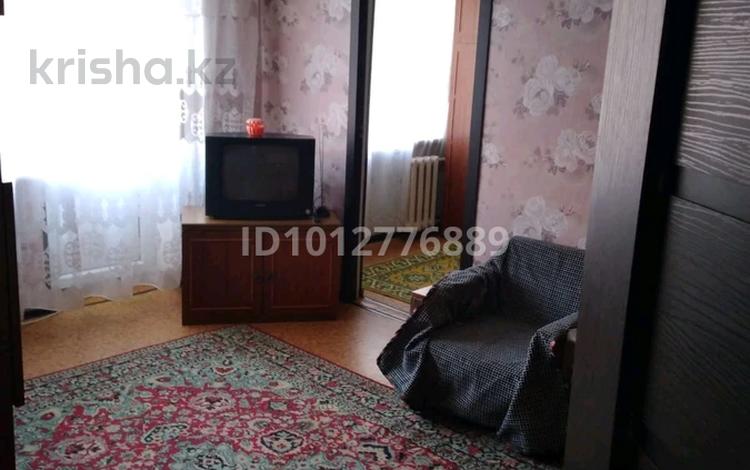 2-бөлмелі пәтер · 48 м² · 2/5 қабат, Момыш улы 62а — 22 школа, рядом рынок, бағасы: 8 млн ₸ в Кентау — фото 2