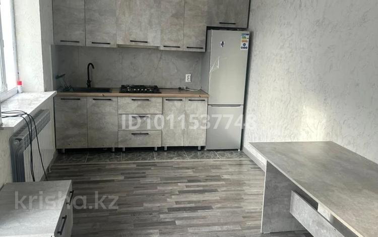 2-бөлмелі пәтер · 60 м², Бәйдібек баба 17 — Головацкий ауылы(Молодежный), бағасы: 150 000 ₸ в Жаркенте — фото 7