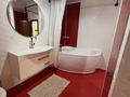 4-комнатная квартира · 150 м², мкр Сары Арка 33 за 30 000 ₸ в Атырау — фото 11