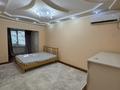 4-комнатная квартира · 150 м², мкр Сары Арка 33 за 30 000 ₸ в Атырау — фото 9