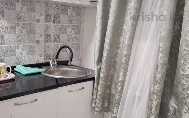 1-комнатная квартира · 20 м² · 1/5 этаж, мкр Кокжиек 7 за 8 000 ₸ в Алматы, Жетысуский р-н — фото 22