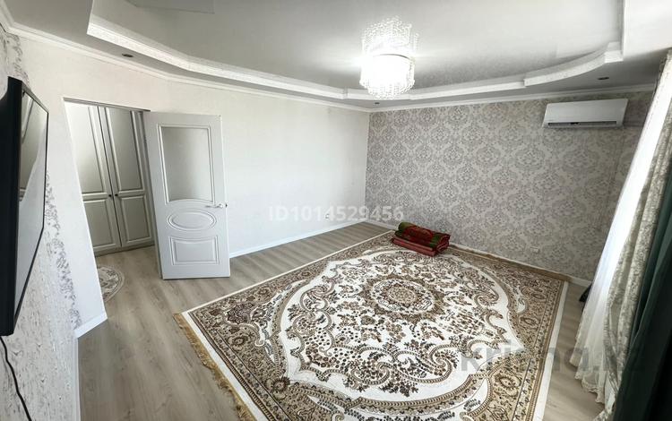 2-комнатная квартира · 62 м² · 6/6 этаж, мкр Болашак 129е за 160 000 ₸ в Актобе — фото 2