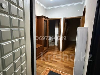 3-бөлмелі пәтер · 65 м² · 4/5 қабат, мкр Тастак-3 8 — Аносова Толеби, бағасы: 400 000 〒 в Алматы, Алмалинский р-н