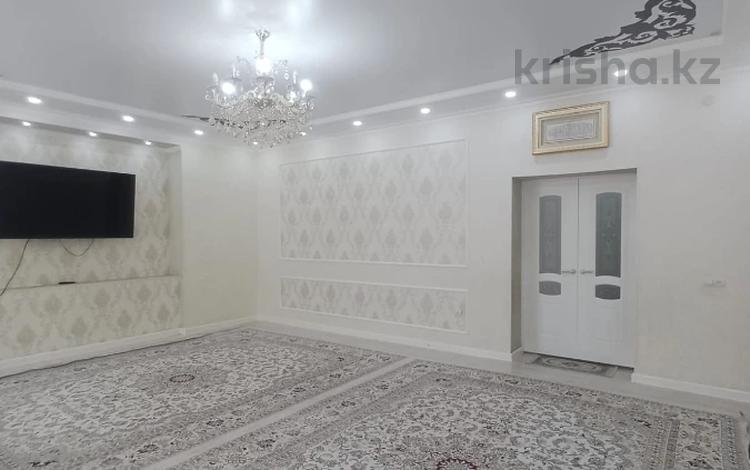 4-комнатная квартира · 160 м² · 3/7 этаж, 19-й мкр 17/2 за 60 млн ₸ в Актау — фото 2