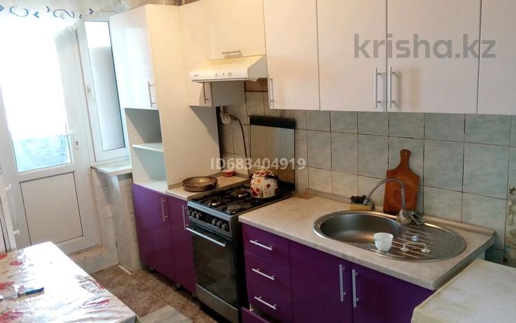 3-бөлмелі пәтер · 68 м² · 2/5 қабат, СМП 163 ш/а. 7, бағасы: 160 000 ₸ в Атырау, мкр СМП 163 — фото 2
