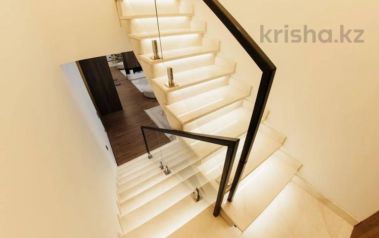 4-комнатная квартира · 250 м² · 10/10 этаж, 19-й мкр 34 за 105 млн ₸ в Актау — фото 2