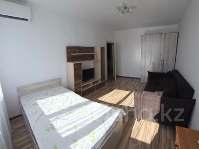 1-комнатная квартира · 40 м², Шевченко 109 за 250 000 ₸ в Алматы, Алмалинский р-н