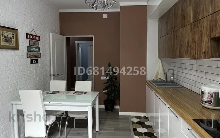 2-комнатная квартира · 60 м² · 11/11 этаж, 16-й мкр 44 — ТРК Актау за 21 млн ₸ — фото 3