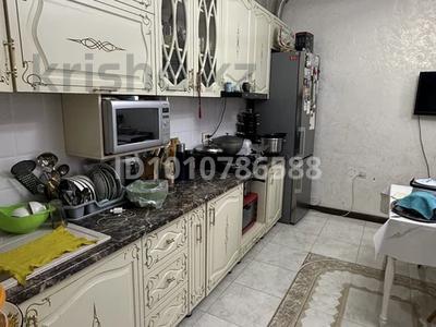 Жеке үй · 7 бөлме · 240 м² · 6 жүзд., Куләш Байсейтова 4, бағасы: 62 млн ₸ в Туздыбастау (Калинино)