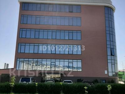 Кеңселер, кабинеттер және жұмыс орындары · 250 м², бағасы: 3 млн ₸ в Атырау, мкр Авангард-4