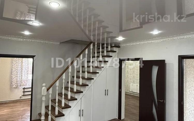 Отдельный дом · 4 комнаты · 160 м² · 4.8 сот., мкр. Зачаганск пгт, Ул.Акын сара 6 — МКР. САРЫТАУ за 21 млн ₸ в Уральске — фото 2
