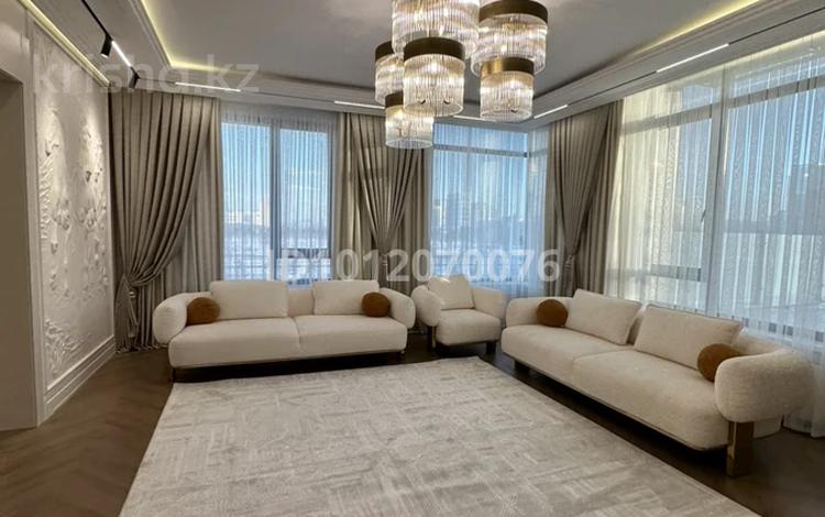 4-комнатная квартира · 155 м² · 2 этаж, Бухар жырау 28 за 250 млн ₸ в Астане, Есильский р-н — фото 2