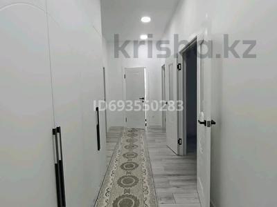 3-бөлмелі пәтер · 85 м² · 3/10 қабат, мкр Юго-Восток, Букетова 3 — Возле ЖК Керемет, бағасы: 53 млн ₸ в Караганде, Казыбек би р-н