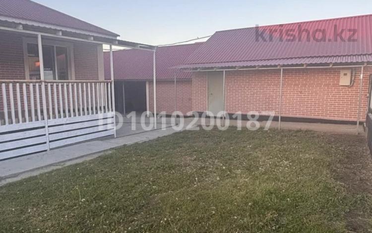 Жеке үй · 4 бөлме · 100 м² · 15 сот., Қайым Мухамедханова 34, бағасы: 57 млн ₸ в Усть-Каменогорске — фото 26