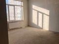 1-бөлмелі пәтер · 49.6 м² · 8/9 қабат, Курмангазы строение 116, бағасы: 23 млн ₸ в Атырау — фото 4