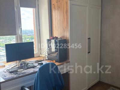 3-комнатная квартира · 70.5 м² · 10/16 этаж, Карменова 11а — Геологоразведочный техникум за 21 млн 〒 в Семее