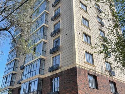 3-комнатная квартира, 105 м², 2/10 этаж, проспект Азаттык 64 А за 37 млн 〒 в Атырау