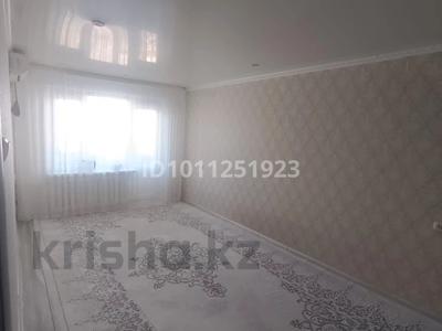 2-бөлмелі пәтер · 45 м² · 5/5 қабат, мкр Строитель, Матросова 170, бағасы: 14 млн ₸ в Уральске