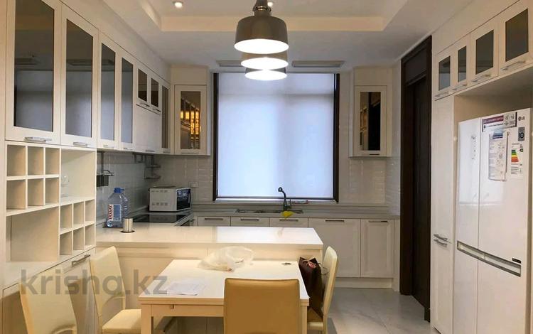 3-бөлмелі пәтер · 135 м² · 17/25 қабат, Нажмеденова 4, бағасы: 600 000 ₸ в Астане, Сарыарка р-н — фото 9