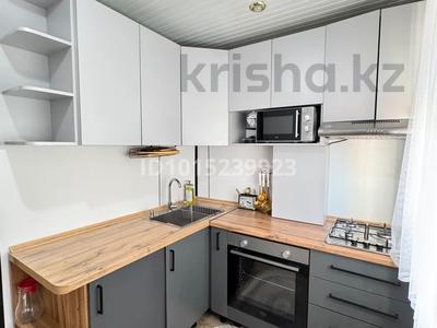 2-комнатная квартира · 46 м² · 3/5 этаж, мкр Акбулак 18 за 16 000 ₸ в Таразе