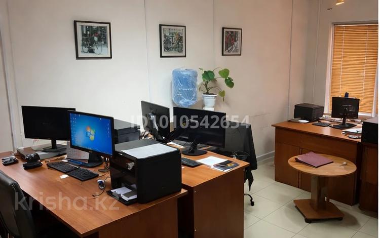 Кеңселер · 75 м², бағасы: 200 000 ₸ в Атырау, мкр Авангард-3 — фото 10