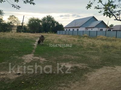 Участок · 12 соток, Саян 17 — Участок расположен по трассе между посёлком фабричный и Бекболат Ашикеев за 5 млн ₸ в 