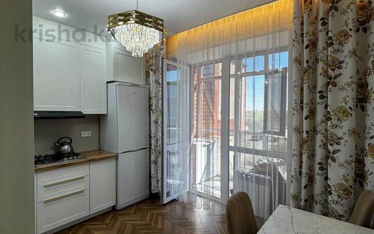 2-бөлмелі пәтер · 60 м² · 2/5 қабат, Кошкарбаева 26, бағасы: 33 млн ₸ в Кокшетау — фото 44