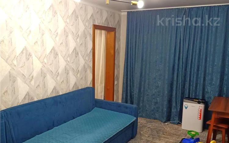 2-бөлмелі пәтер · 57 м² · 1/10 қабат, мкр Юго-Восток, Пр. Шахтеров, бағасы: 20 млн ₸ в Караганде, Казыбек би р-н — фото 2