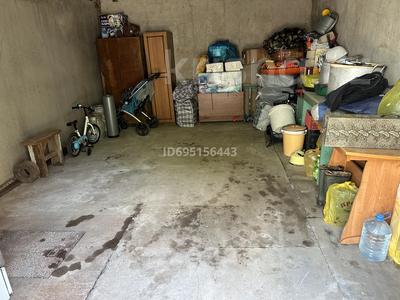 Гараждар мен тұрақтар в Западно-Казахстанской обл.: Гараж · Ихсанова — Напротив 7 школы, бағасы: 3.1 млн 〒 Гараж · Ихсанова — Напротив 7 школы, бағасы: 3.1 млн 〒 в Уральске, мкр Школьник