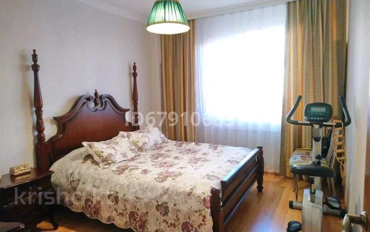 6-комнатная квартира · 200 м² · 2/12 этаж, Сауран 3/1 — Сығанақ за 1.5 млн ₸ в Астане, Есильский р-н — фото 2