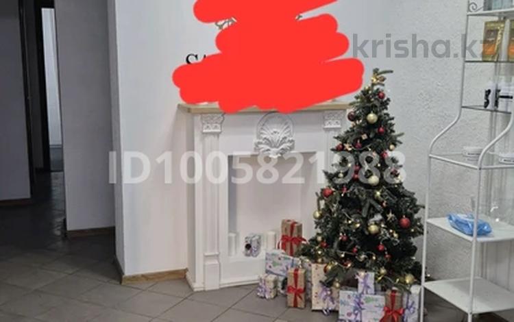 Свободное назначение, офисы, магазины и бутики, салоны красоты, медцентры и аптеки, образование, развлечения · 66.6 м² за 52 млн 〒 в Костанае — фото 2