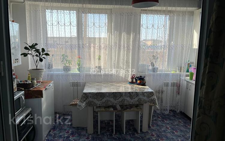 3-бөлмелі пәтер · 70 м² · 1/5 қабат, мкр Акжайык, Микрорайон Акжайык, 2А — Кокшетау - Сырым Батыр, бағасы: 30 млн ₸ в Шымкенте, Абайский р-н — фото 11