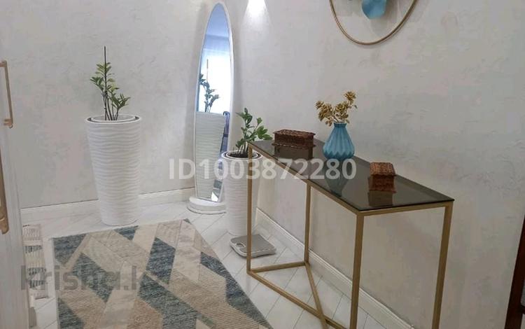 3-комнатная квартира · 82 м² · 2/6 этаж, Авангард 2 микрорайон 6В — За кафе Арман за 42 млн 〒 в Атырау, мкр Авангард-2 — фото 2