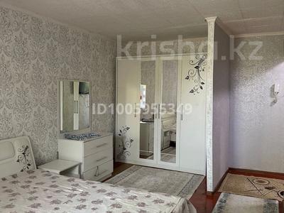 1-бөлмелі пәтер · 40 м² · 4/5 қабат, мкр Мынбулак, Мкрн.Мынбулак — Кафе Ажар, магазин Ак-Жайык, Кайхармет базар, аптека Садыхан, бағасы: 7 000 〒 в Таразе
