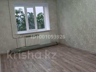 Пәтерлер в Актюбинской обл.: 1-бөлмелі пәтер · 34 м² · 4/5 қабат, мкр 8, гришина — перекресток улиц Оспанова и Гришина, бағасы: 7 млн 〒 1-бөлмелі пәтер · 34 м² · 4/5 қабат, мкр 8, гришина — перекресток улиц Оспанова и Гришина, бағасы: 7 млн 〒 в Актобе