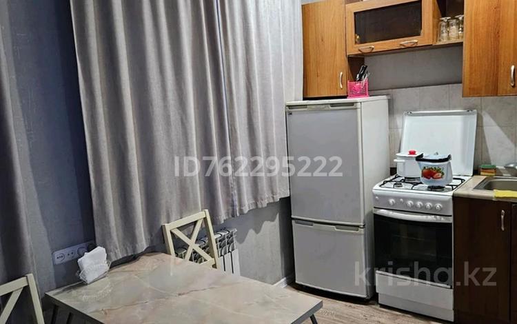 2-бөлмелі пәтер · 50 м² · 4/4 қабат, Космонавтов 7 — Ленина, бағасы: 12 000 ₸ в Рудном — фото 2