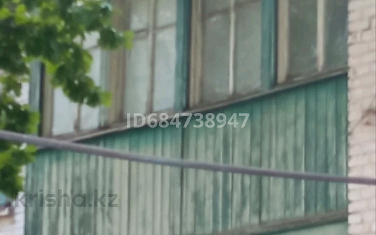 1-бөлмелі пәтер · 44.6 м² · 2/2 қабат, Желтоксан 262, бағасы: 10 млн ₸ в Таразе — фото 3