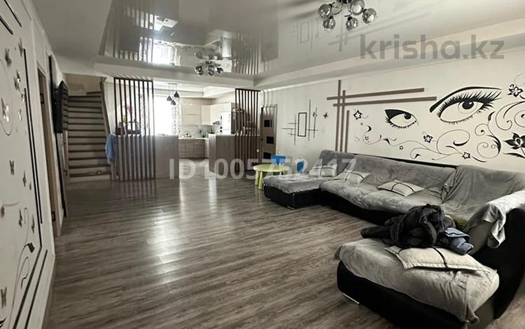 Жеке үй · 5 бөлме · 285 м², мкр Михайловка , Мкр Михайловка западная 21 — Сейфуллина, бағасы: 900 000 〒 в Караганде, Казыбек би р-н — фото 2