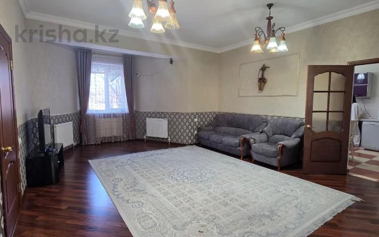 Отдельный дом · 4 комнаты · 406.6 м² · 10 сот., Газизы Жубановой 76 за 110 млн ₸ в Атырау — фото 37
