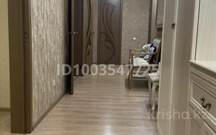 3-бөлмелі пәтер · 90 м² · 10/16 қабат, Шахтеров 60 — Шахтеров 60, бағасы: 43 млн ₸ в Караганде, Казыбек би р-н — фото 6
