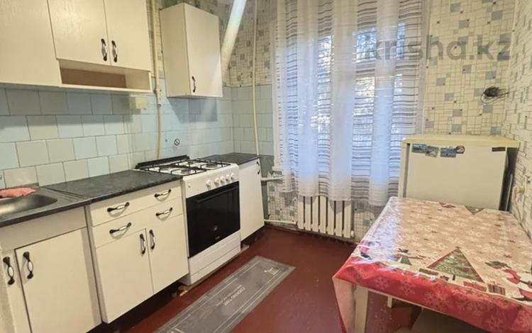 2-комнатная квартира · 51 м² · 1/5 этаж, мкр 11 25 за 120 000 ₸ в Актобе — фото 2