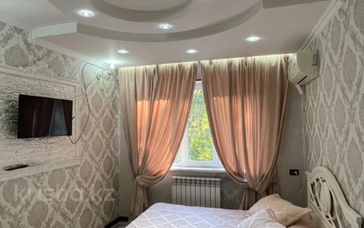1-бөлмелі пәтер · 55 м² · 3/4 қабат, Б Момышулы 8а, бағасы: 10 000 ₸ в Шымкенте, Абайский р-н — фото 2