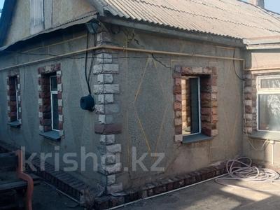 Отдельный дом · 4 комнаты · 72 м² · 4.31 сот., мкр Новый Город, Улица Ровенская 28а — Супермаркет Норма, Михайловский рынок за 21 млн 〒 в Караганде, Казыбек би р-н