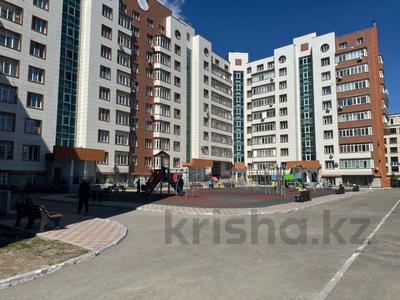 3-комнатная квартира · 97 м² · 8/10 этаж, Мәңгілік Ел 22 — Срочно торг !!!!!!!!! за 49.9 млн ₸ в Астане, Есильский р-н