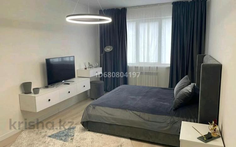 1-бөлмелі пәтер · 44 м² · 2/3 қабат, Динмухаммед Кунаев 12, бағасы: 13 000 ₸ в Астане, Есильский р-н — фото 2